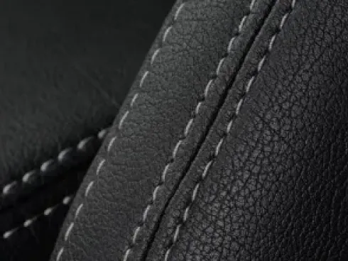 ダブルステッチを採用