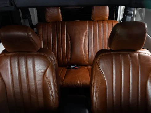 本革にしか出せない質感を実現