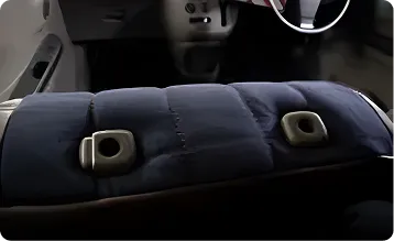 ヘッドレストの穴あけ加工済