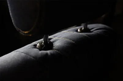 ヘッドレストの穴あけ対応