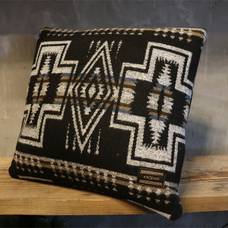 Sandii カチナ クッション